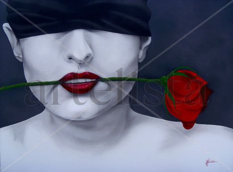 Mordiendo la rosa