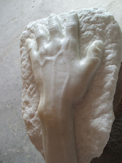 agonía Marble Figurative