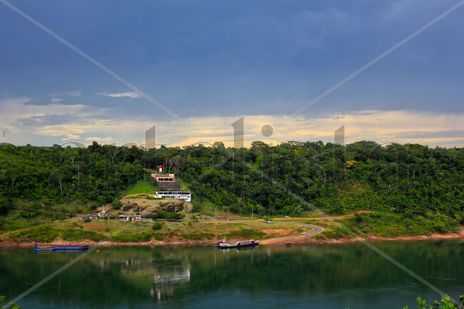 Puerto Presidente...
