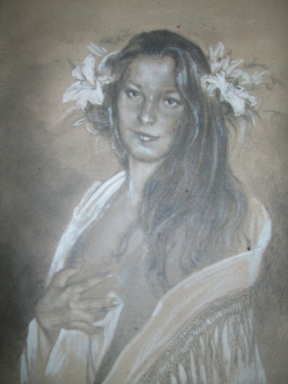 Carmen en gris Pencil