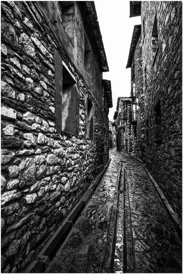 Calle.... o dígalo. Viajes Blanco y Negro (Digital)