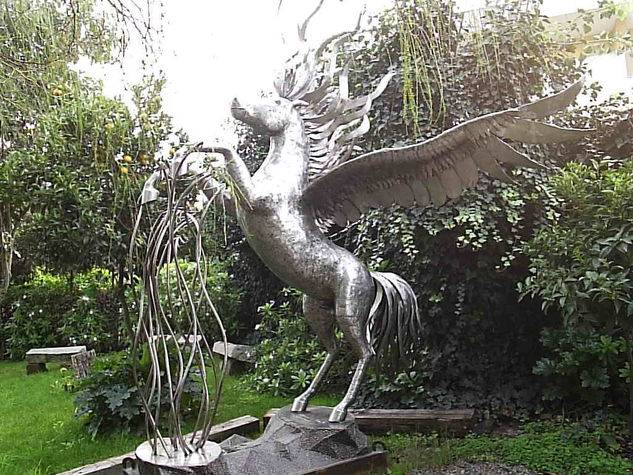 pegasus  luna de sueños Metal Figurative