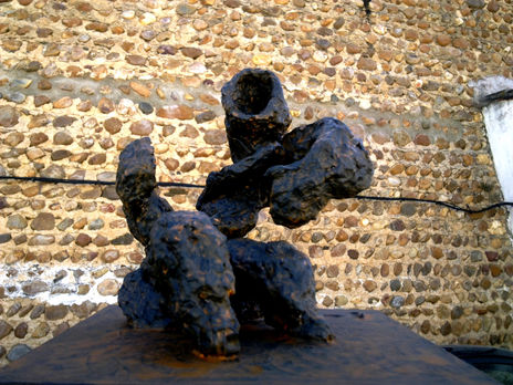 Dama sobre la muralla