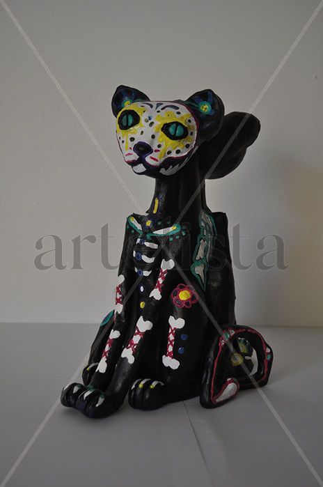 Skull cats bottles