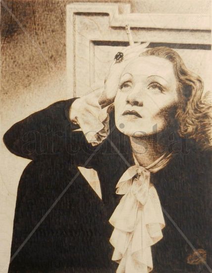 Marlene Dietrich Monograbado