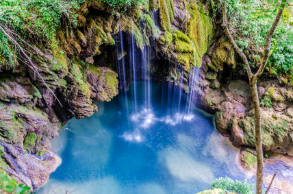 Amazing waterfall/...