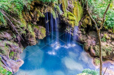Amazing waterfall/...