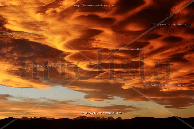 NUBES CIRCULARES Naturaleza Color (Digital)