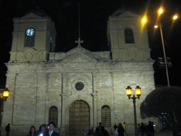 Iglesia cental de Huancayo Naturaleza Color (Química)