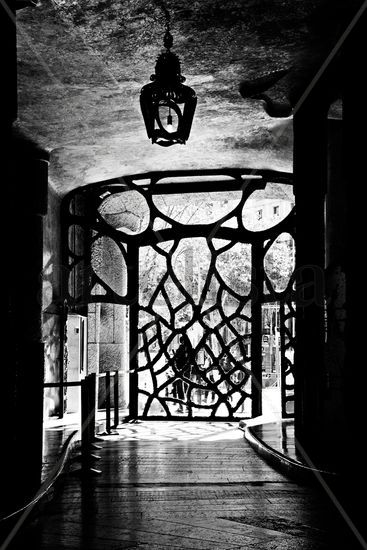 La Pedrera XIV Arquitectura e interiorismo Blanco y Negro (Digital)