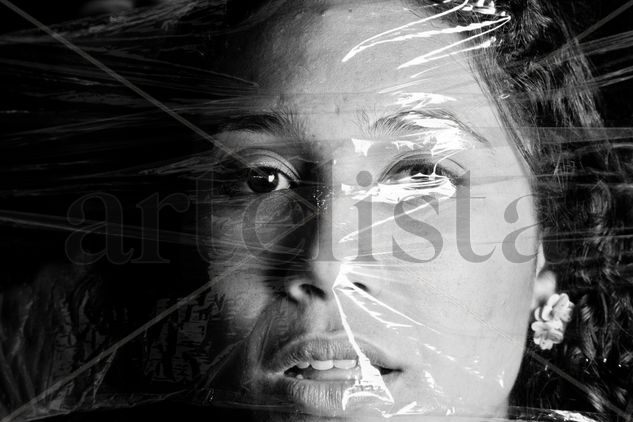 Serie: De violencia en género. Other Themes Black and White (Digital)