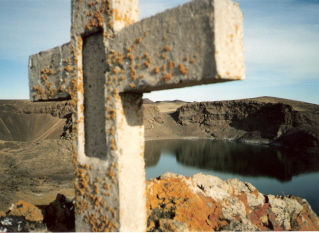 Cruz en la laguna Naturaleza Color (Química)