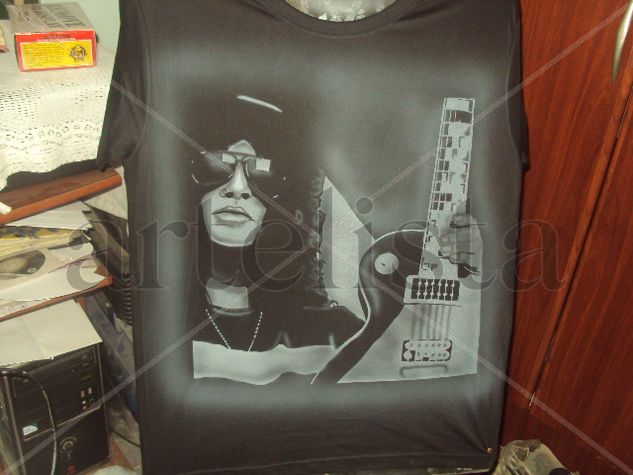 remera aerografiada de Slash Others Textile Portrait