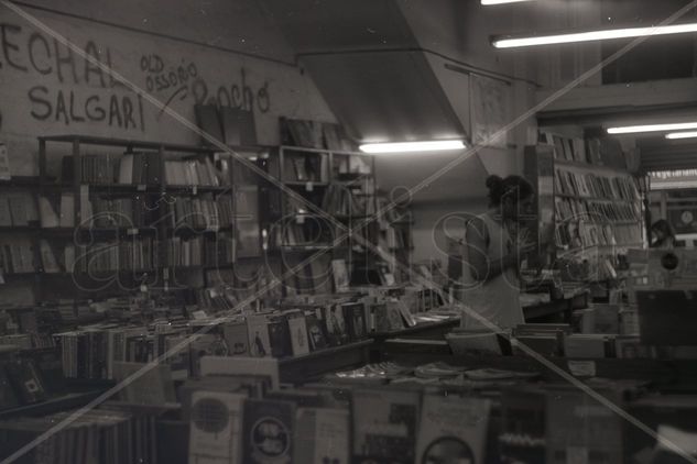 Librerias. Conceptual/Abstract Black and White (Manual)