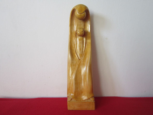 Maternidad   ( Frente ).