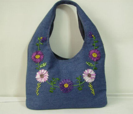 Carteras bordadas...