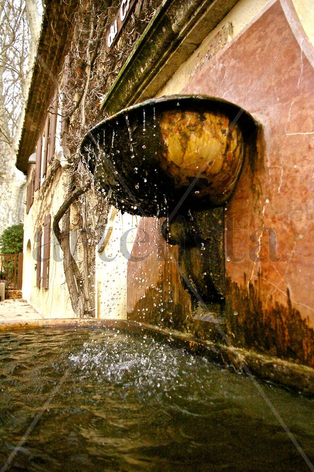 La fontaine sur la route de Cezanne