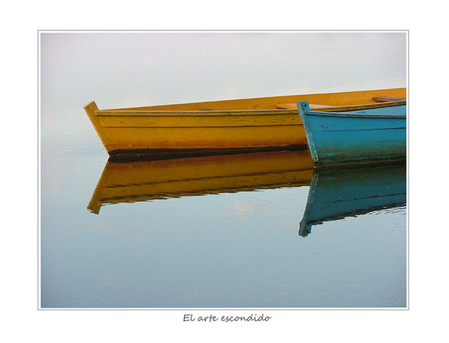 canoas en el agua Naturaleza Color (Digital)