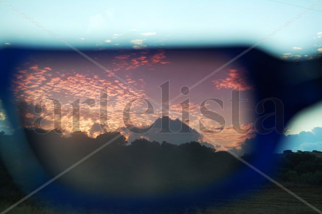 TRAS LAS GAFAS