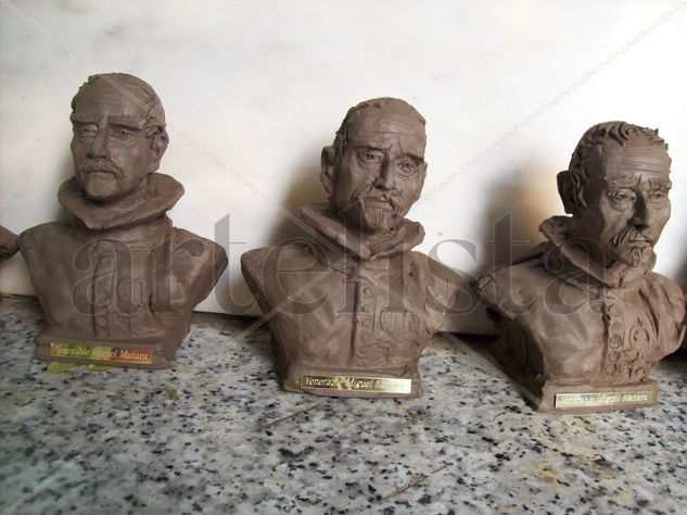 Escultura de Miguel de Mañara Pottery Figurative