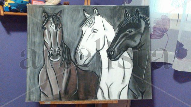 Tres Caballos