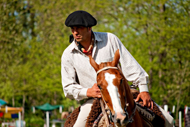 Cabalgando Sport Color (Digital)