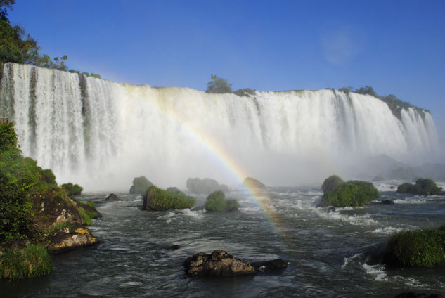 Cataratas del Iguazu Naturaleza Color (Digital)