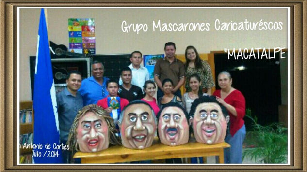 MASCARONES CARICATURESCOS Mixed Figurative