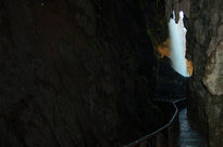 Cueva en el Río Piedra