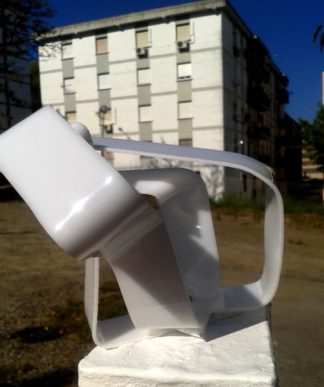 ESCULTURA TRASLÚCIDA De la seria 'blancas'.
