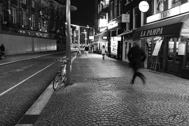 Amsterdam Moments (8) - Nocturnal Runner Other Themes Black and White (Digital)