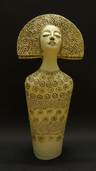 Mistica 4 Pottery Figurative