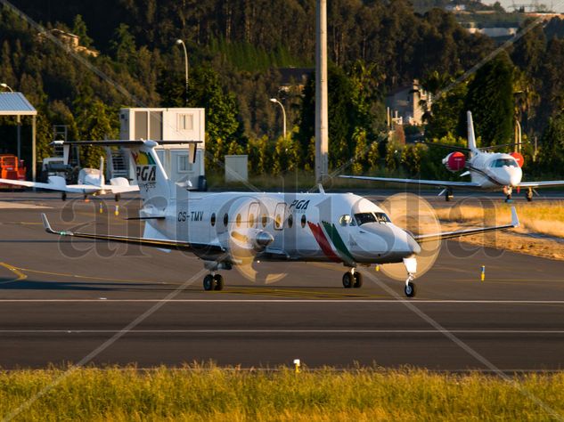 Amanece en la Beech 1900D Travel Color (Manual)