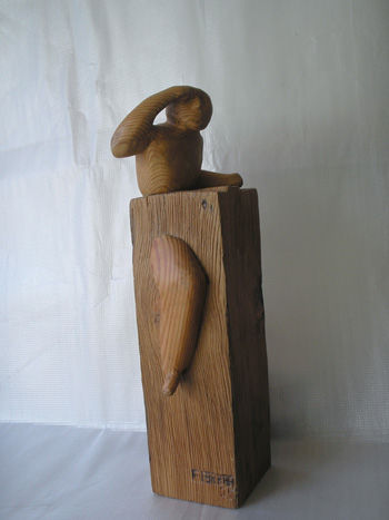 "Vigía" Wood Figurative