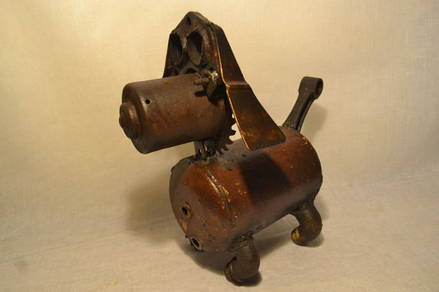 perros Iron Figurative