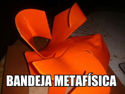 Bandeja metafísica
