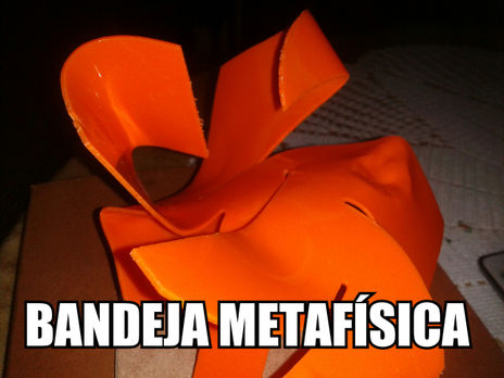 Bandeja metafísica