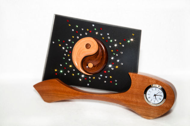 YIN Y YANG