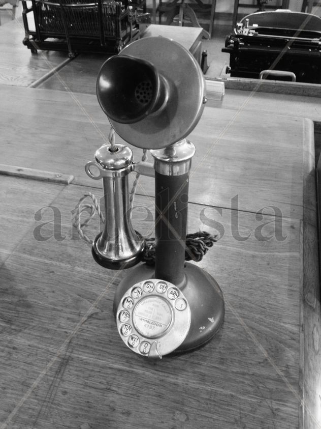 Teléfono