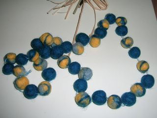 collar fieltro
