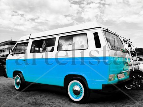 Cyan van