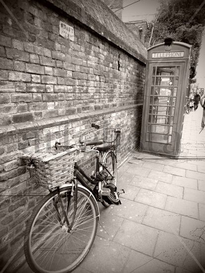 Cambridge Viajes Blanco y Negro (Digital)