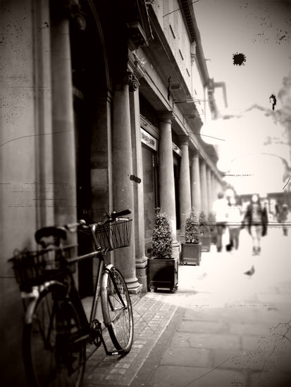 Cambridge Travel Black and White (Digital)