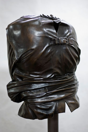 Némesis Bronze Figurative