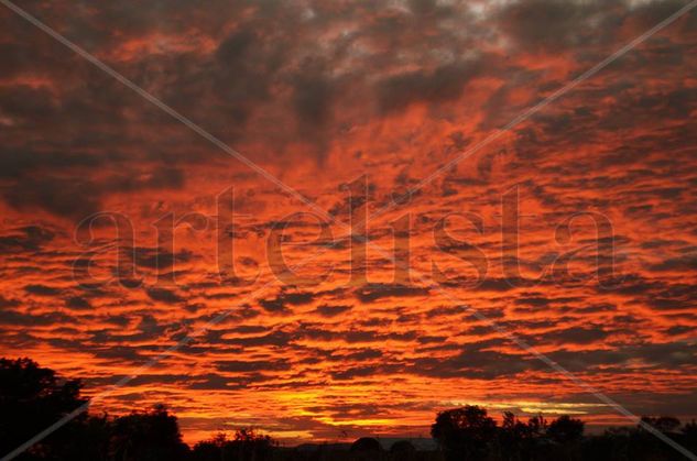 El cielo nublado de rojo Nature Color (Digital)