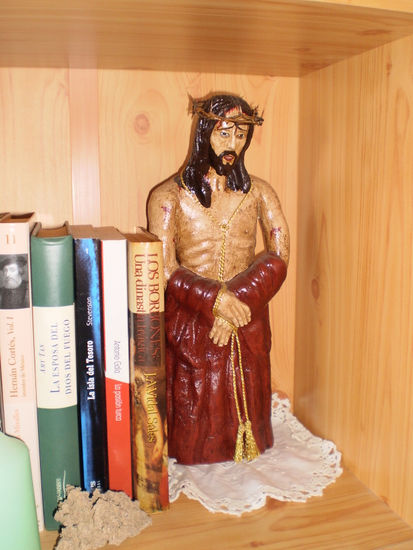 Cristo de Humildad Wood Figurative