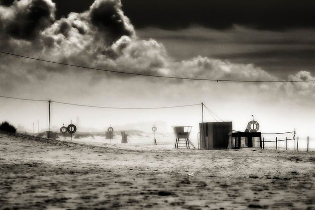 Playa y nubes Nature Black and White (Digital)