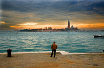 Hombre en Venecia