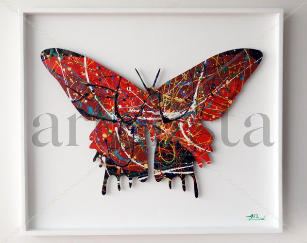 MARIPOSA  ROJA en madera