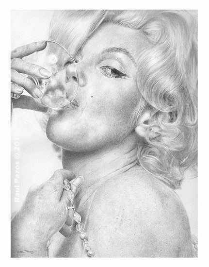 Monroe 3 Pencil